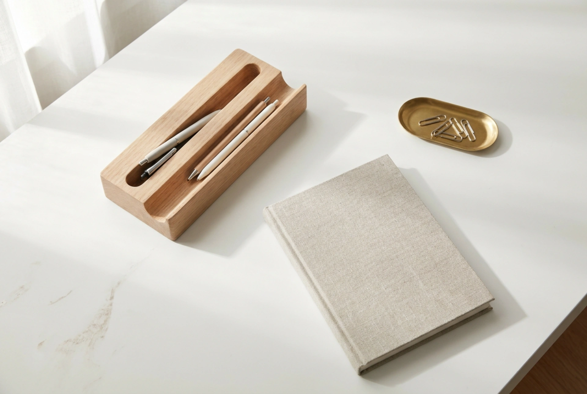 Which Office Accessories Keep a Desk Truly Organized