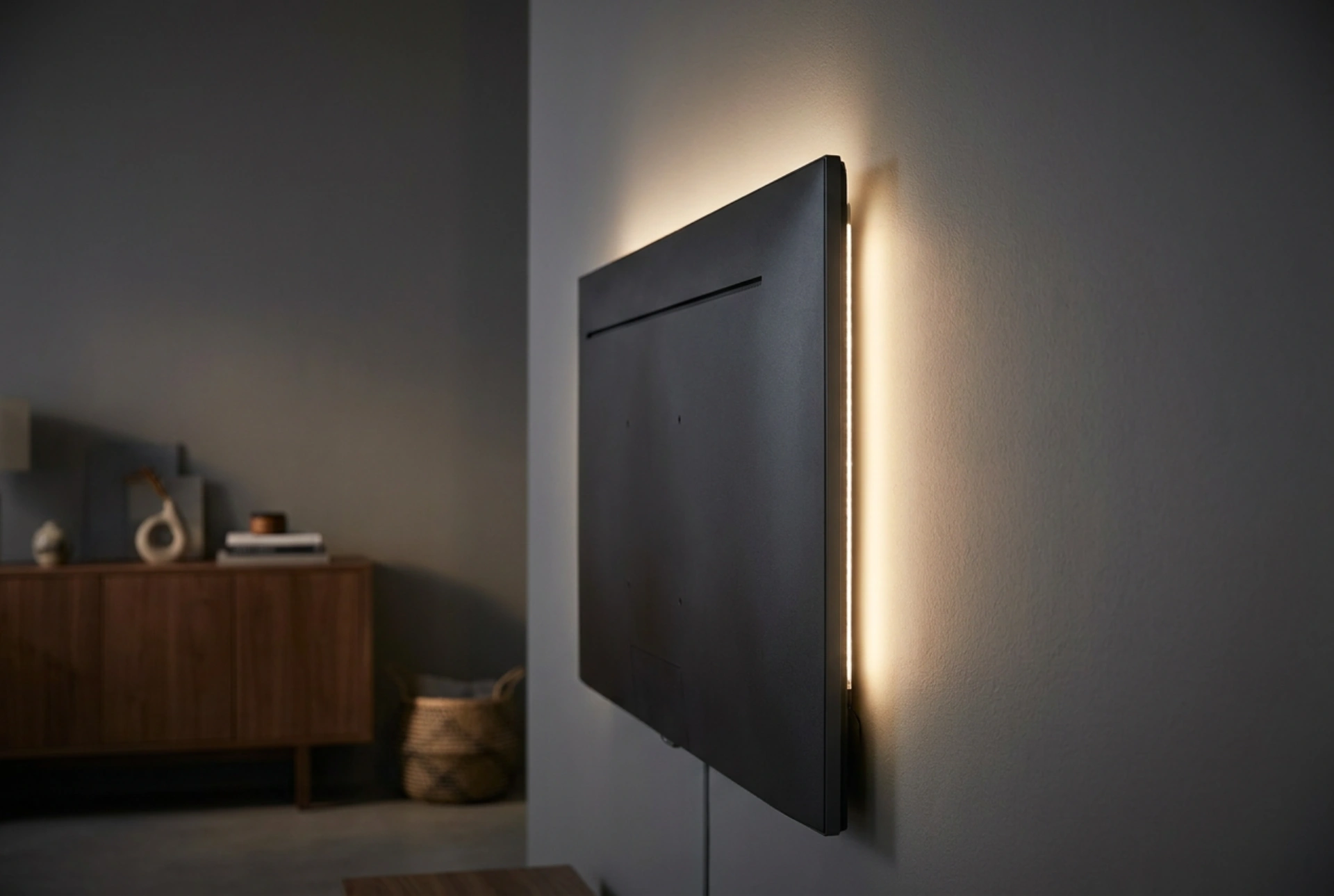 How to Set Up TV Backlighting for Optimal Contrast