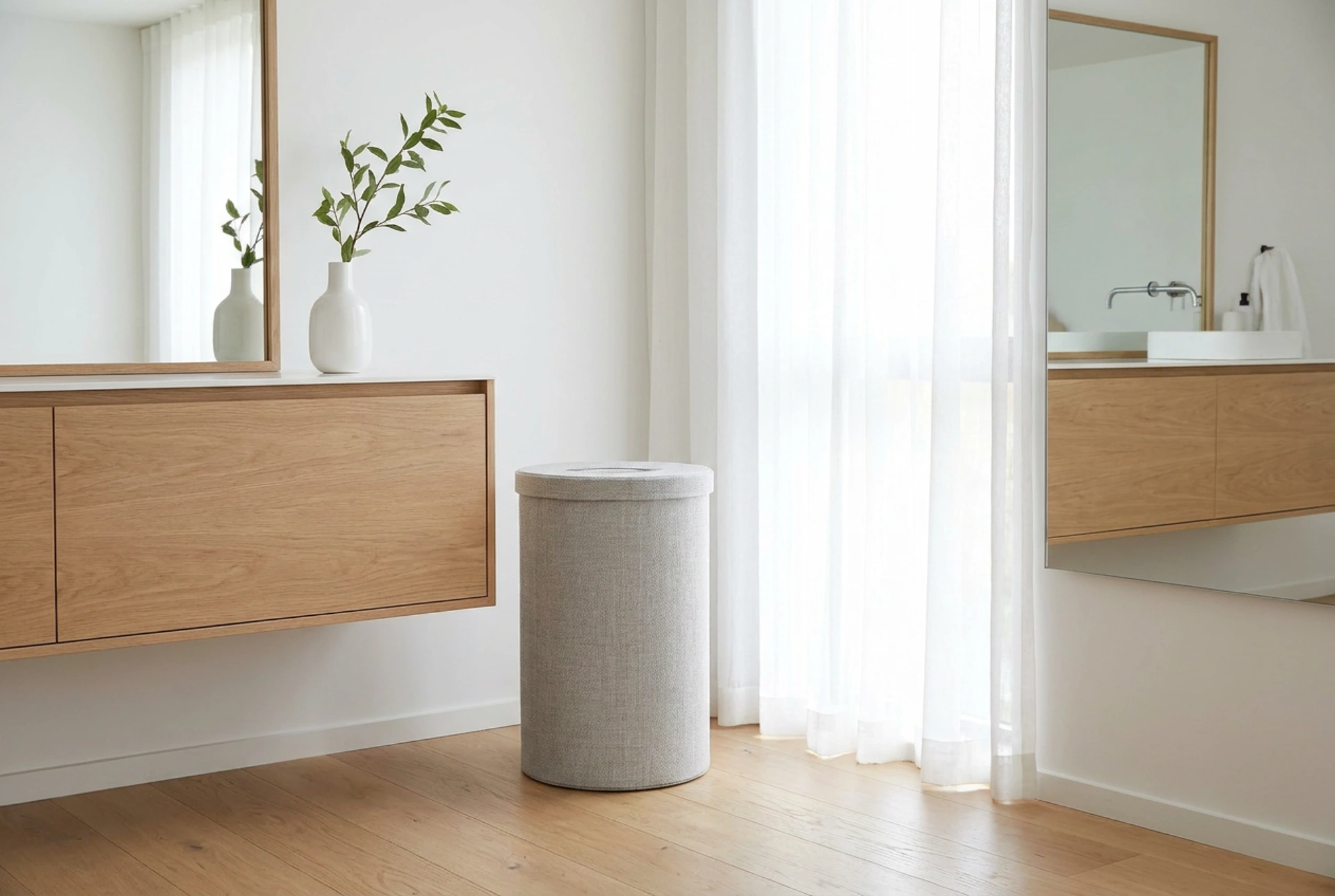 Selecting a Slim Laundry Basket for Narrow Bathroom Niches